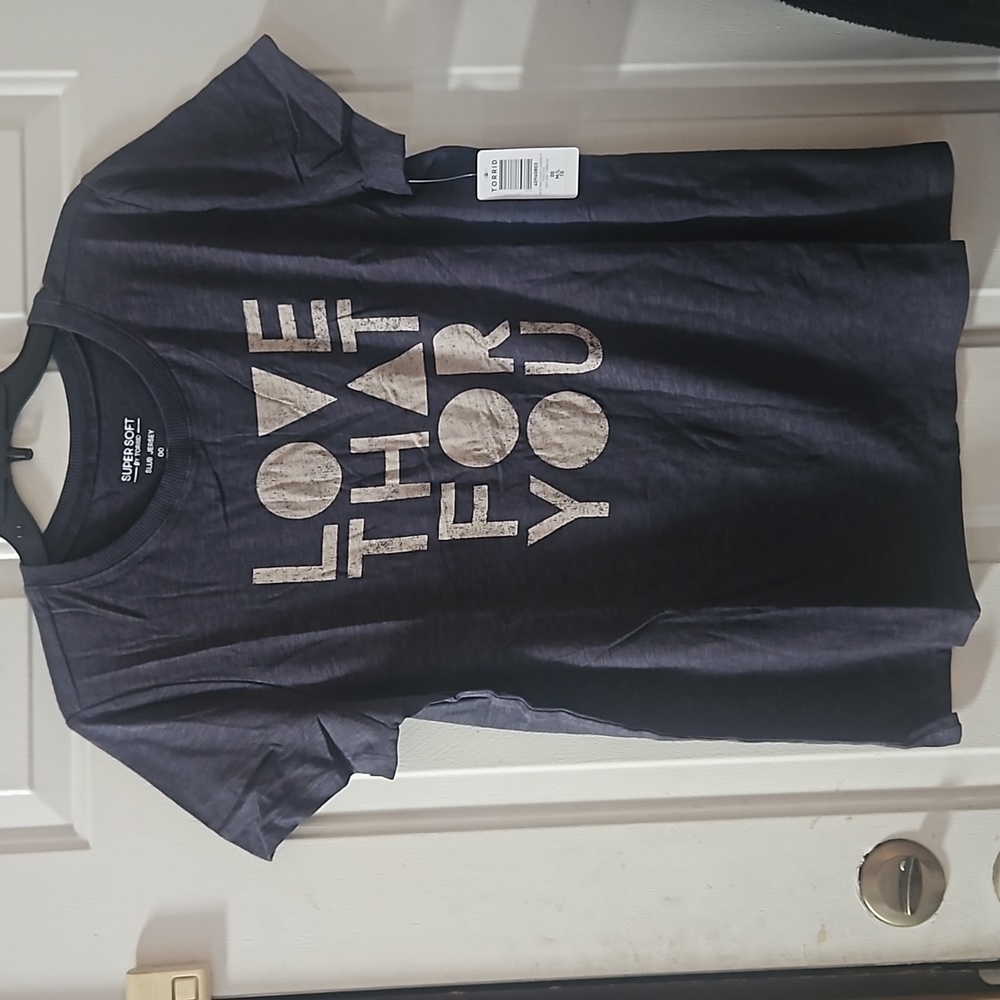 TORRID Love That Vintage Fit Super Soft Slub Crew Neck Tee: GRAY: NWT: 00 (M/L)